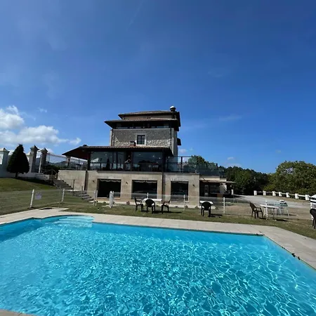 Villadesella ホテル