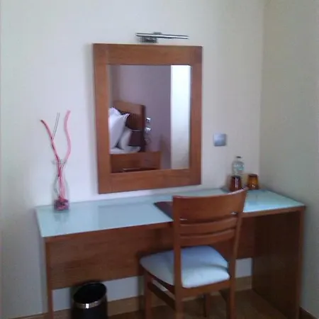 Villadesella 3*