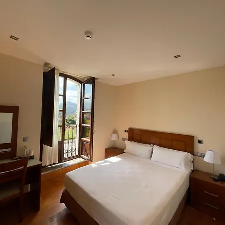 Hotel Villadesella