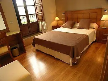 Villadesella Hotell
